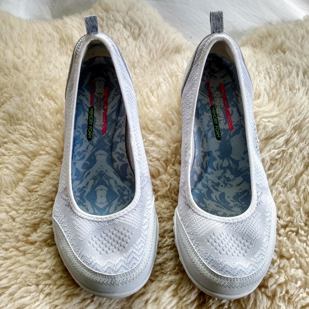 Sketchers Relaxed Fit Air-Cooled Memory Foam Flats